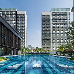 Hilton Shenzhen World Exhibition & Convention Center - Only 5 Minutes' Walk To Wecc